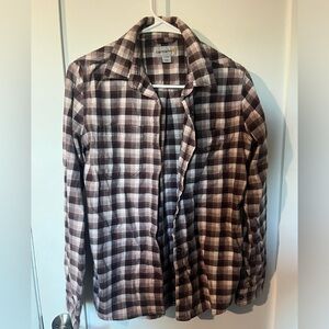 Women’s small Carhartt flannel.